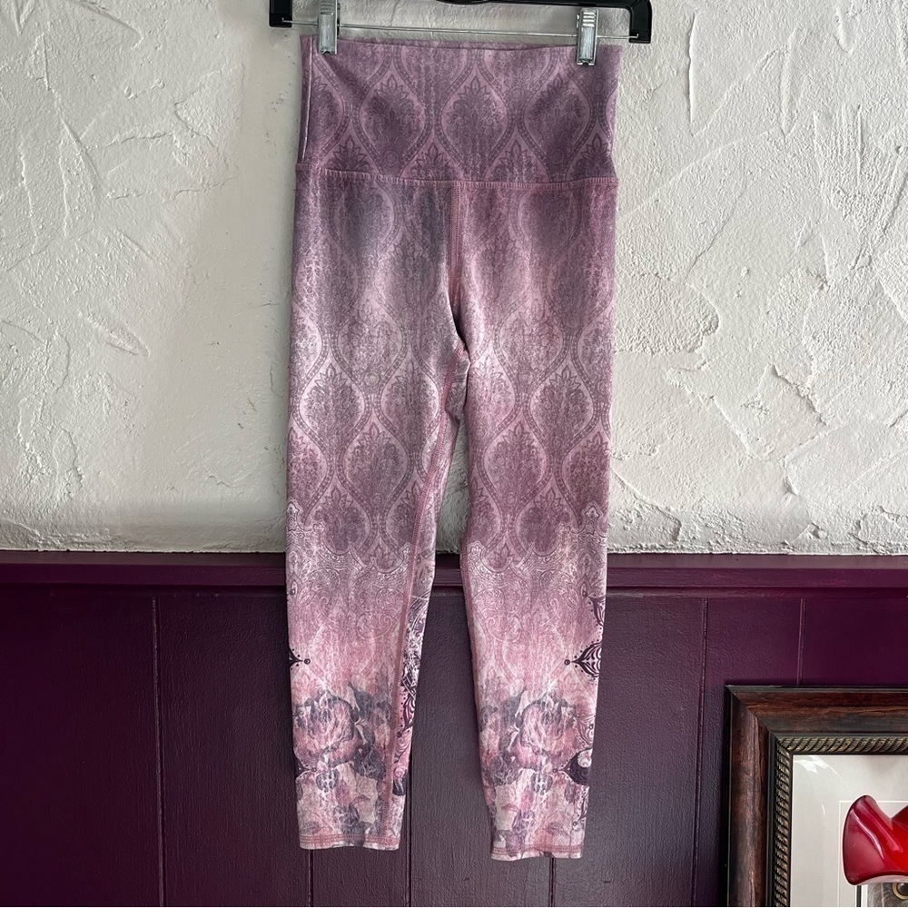 EVOLUTION and Creation Leggings Size XS